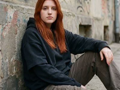 Фото на аву в стиле андеграунд: создайте уникальный образ с нейросетью