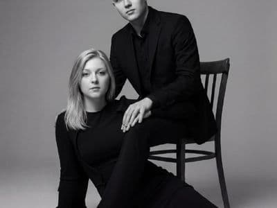 Фотосессия пары в костюмах: стильные идеи и образы для двоих