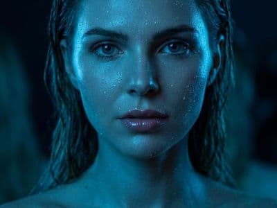 Портрет в синих тонах: стильная генерация образа по фото нейросетью