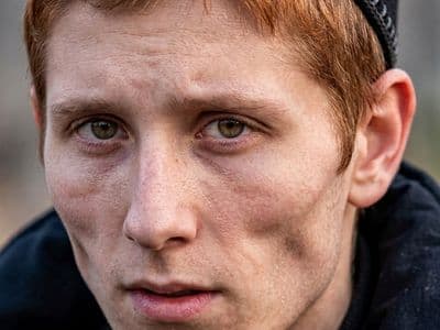 Худое лицо на фото онлайн — коррекция и визуальное похудение ИИ