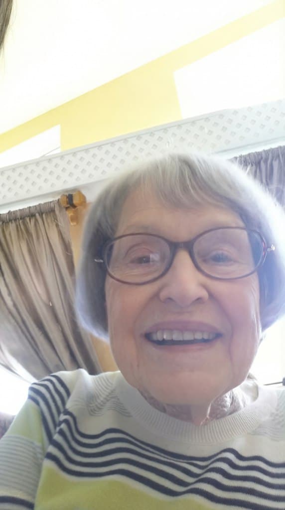 Омолодите свое лицо на фото с помощью онлайн-ретуши